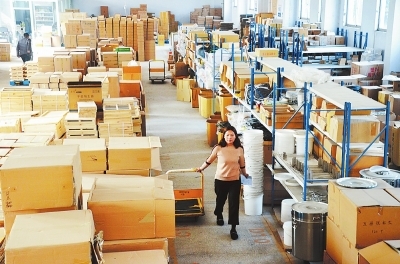 許昌跨境電商發(fā)展勢(shì)頭強(qiáng)勁 企業(yè)突破2000家，交易額穩(wěn)居全省第二，實(shí)業(yè)投資熱潮興起